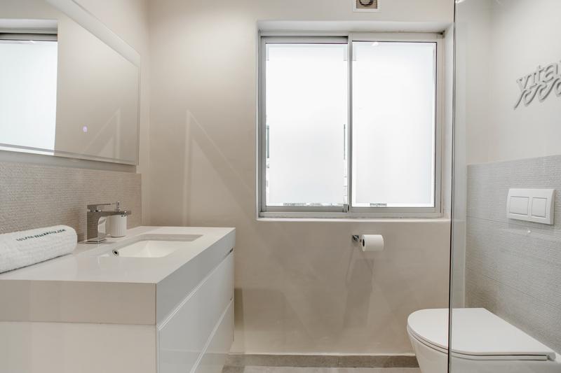 To Let 2 Bedroom Property for Rent in Dolphin Beach Western Cape